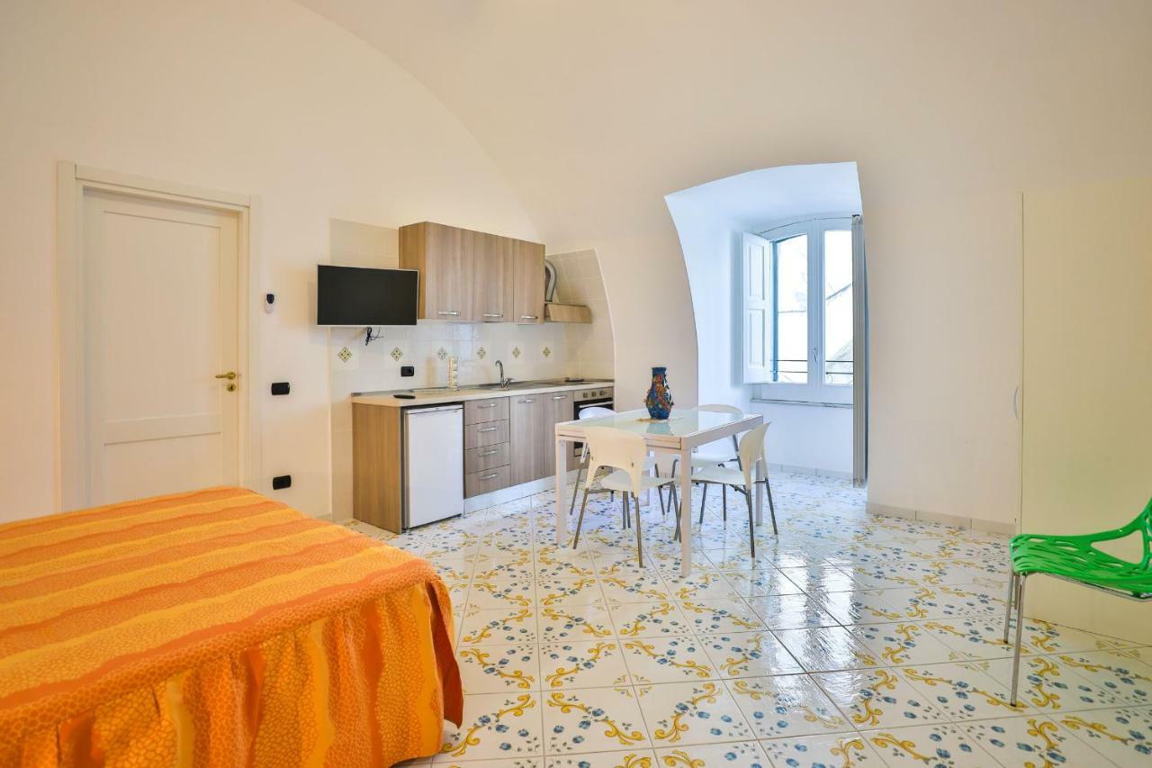 Della Monica Rooms Vietri Kültér fotó